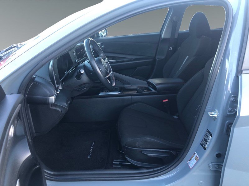 2021 Hyundai Elantra Preferred IVT w/Sun &Tech Pkg | 2 Sets of Tires