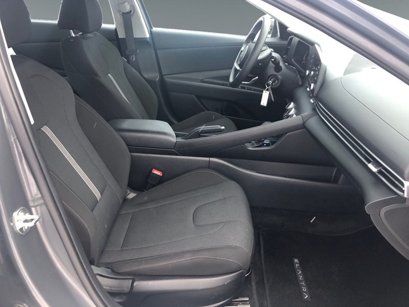 2024 Hyundai Elantra Essential IVT | 2 Sets of Wheels Included!