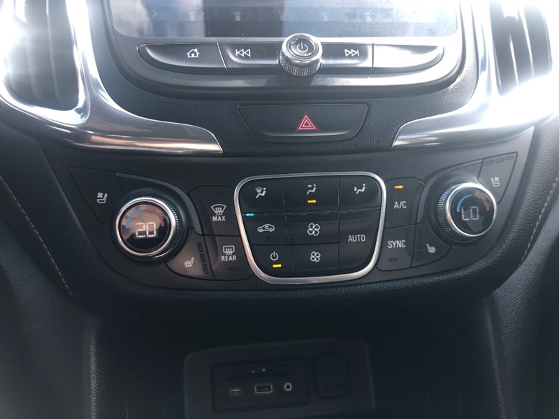 2019 Chevrolet Equinox AWD Premier w/1LZ | 2 Sets of Wheels Incl.