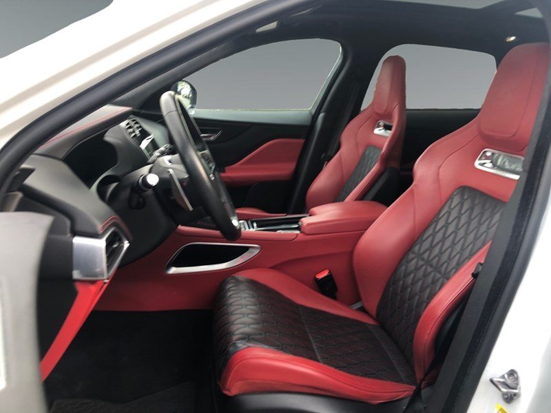 2020 Jaguar F-PACE SVR AWD | 2 Sets of Wheels Incl!