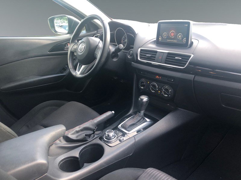 2015  Mazda3 Sport 4dr HB Sport Auto GS