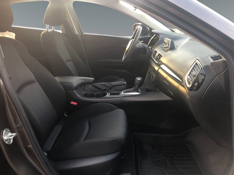 2015  Mazda3 Sport 4dr HB Sport Auto GX