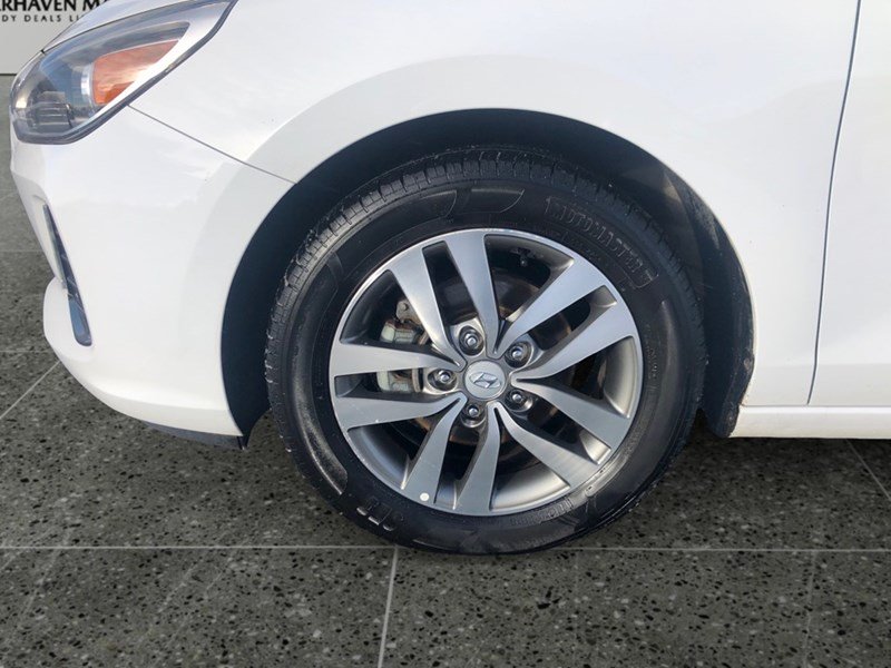 2018 Hyundai Elantra GT GL | 2 Sets of Wheels Included!