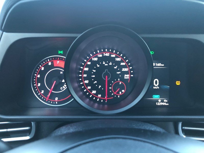 2021 Hyundai Elantra Preferred IVT w/Sun &Tech Pkg | 2 Sets of Tires