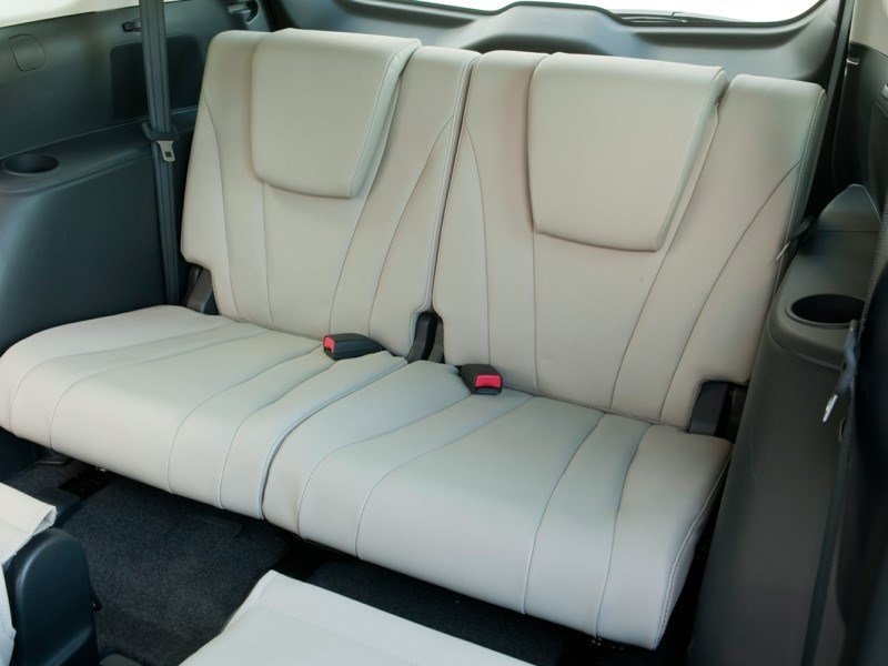 2017  Mazda5 GS (M6) OEM Shot 8
