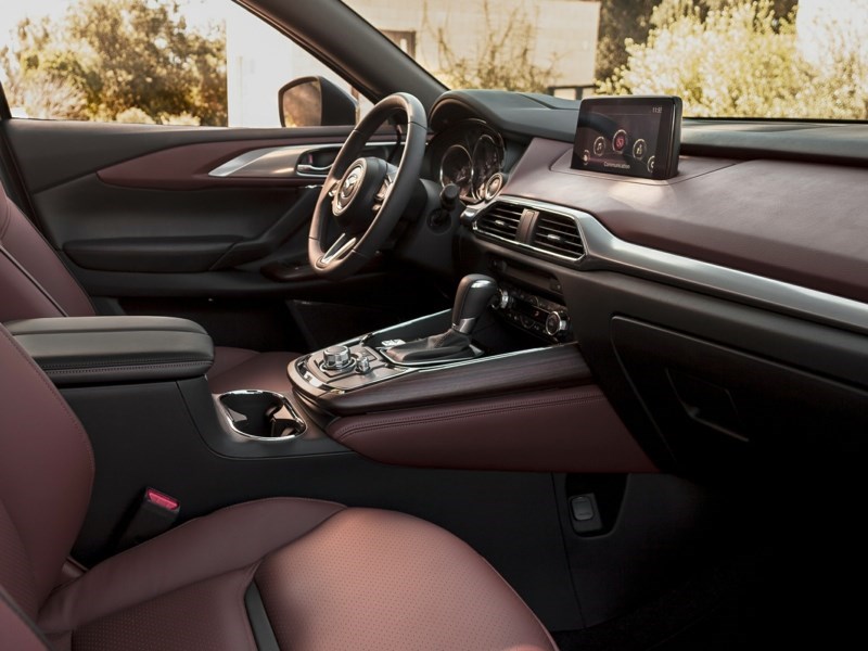 2019 Mazda CX-9 GS OEM Shot 8