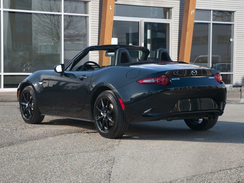 2023 Mazda MX-5 GS-P (M6) OEM Shot 2