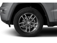 2017 Jeep Grand Cherokee 4WD 4dr Limited Exterior Shot 5