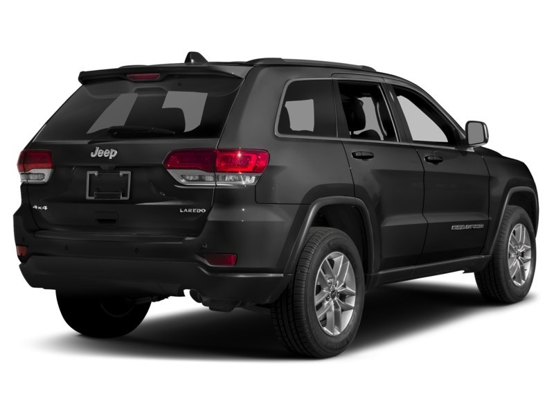 2019 Jeep Grand Cherokee Altitude 4x4 | 3.6L PENTASTAR VVT V6 Diamond Black Crystal Pearl  Shot 6